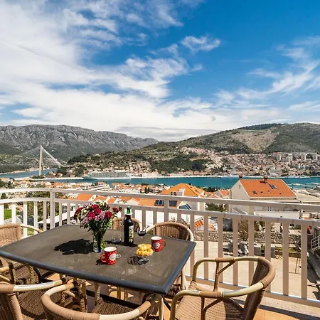 Burum B&b-apartment With Beautiful View Frühstückspension 3*