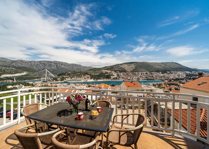Burum B&b-apartment With Beautiful View Couette-café Dubrovnik