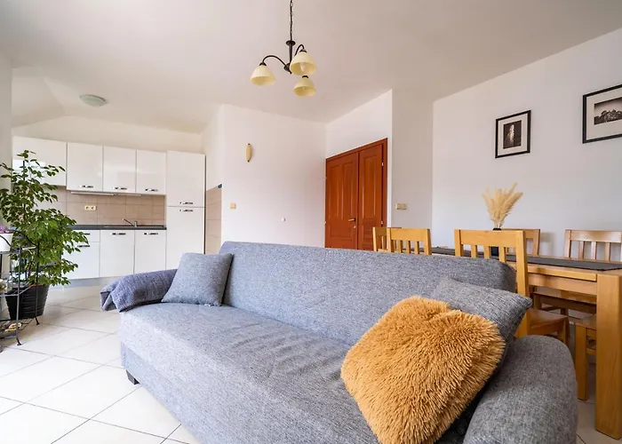 Burum B&b-apartment With Beautiful View Couette-café