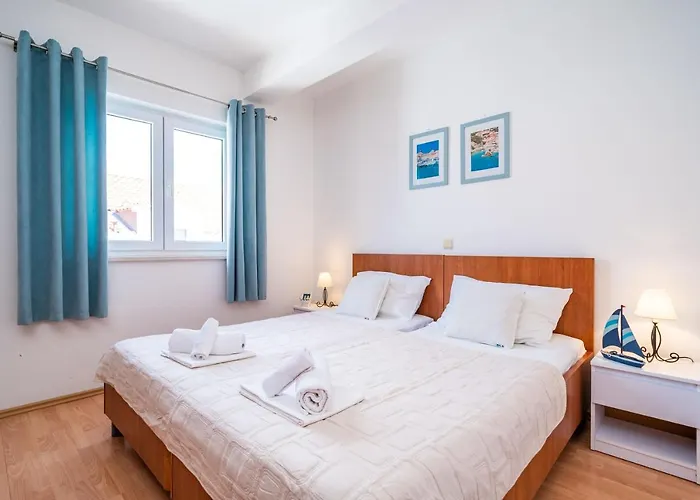Burum B&b-apartment With Beautiful View Couette-café