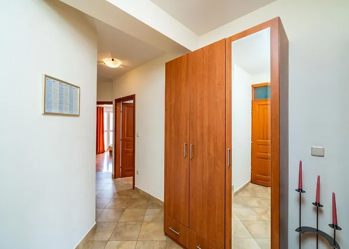 Burum B&b-apartment With Beautiful View Couette-café Dubrovnik