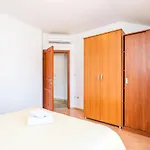 فندق مبيت وإفطار Burum B&b-apartment With Beautiful View دوبروفينك