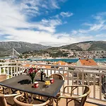 Burum B&b-apartment With Beautiful View Panzió 3*