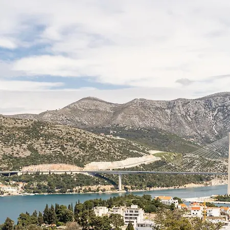Burum B&b-apartment With Beautiful View * Dubrovnik