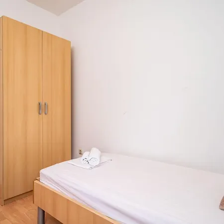 Bed & Breakfast Burum B&b-apartment With Beautiful View Dubrovnik