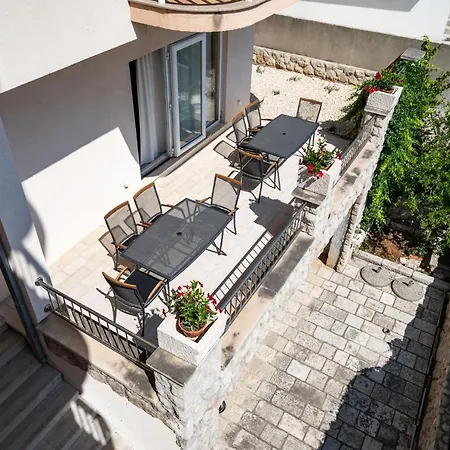 Burum B&b-apartment With Beautiful View * Дубровник