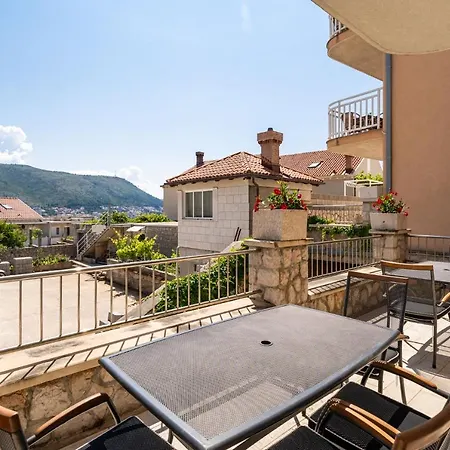 Bed & Breakfast Burum B&b-apartment With Beautiful View