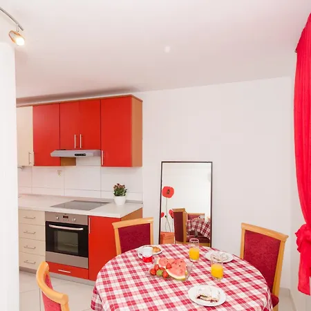 Panzió Burum B&b-apartment With Beautiful View