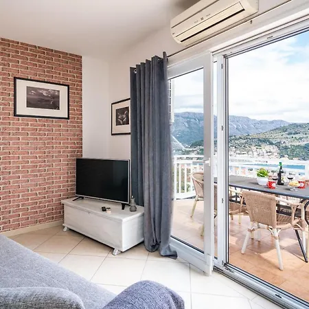 فندق مبيت وإفطار Burum B&b-apartment With Beautiful View دوبروفينك